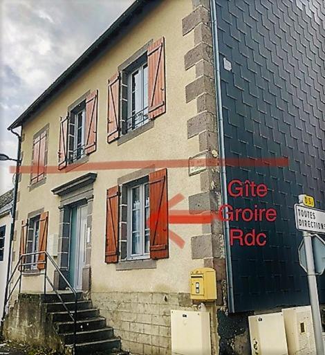 Les Gites Du Paradis Murol Exterior photo